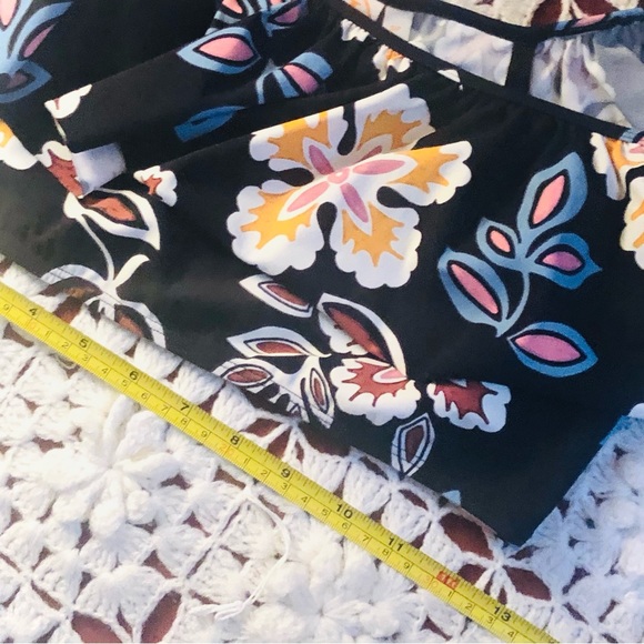 TORY BURCH | S | Hopewell Off-the-Shoulder Ruffle Floral Swim Top Bandeau Black - Picture 9 of 13